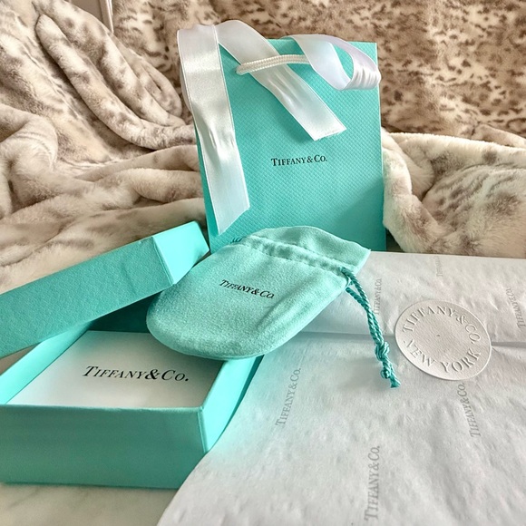 Tiffany & Co Packaging - Picture 2 of 2